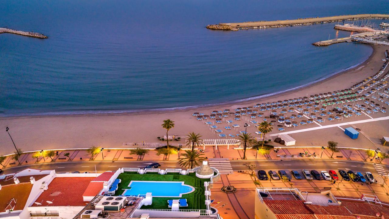 Hotel Villa De Laredo Фуэнхирола Экстерьер фото
